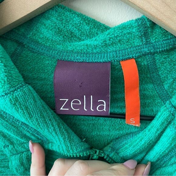 Zella hooded 1/2 zip fleece - Picture 10 of 11